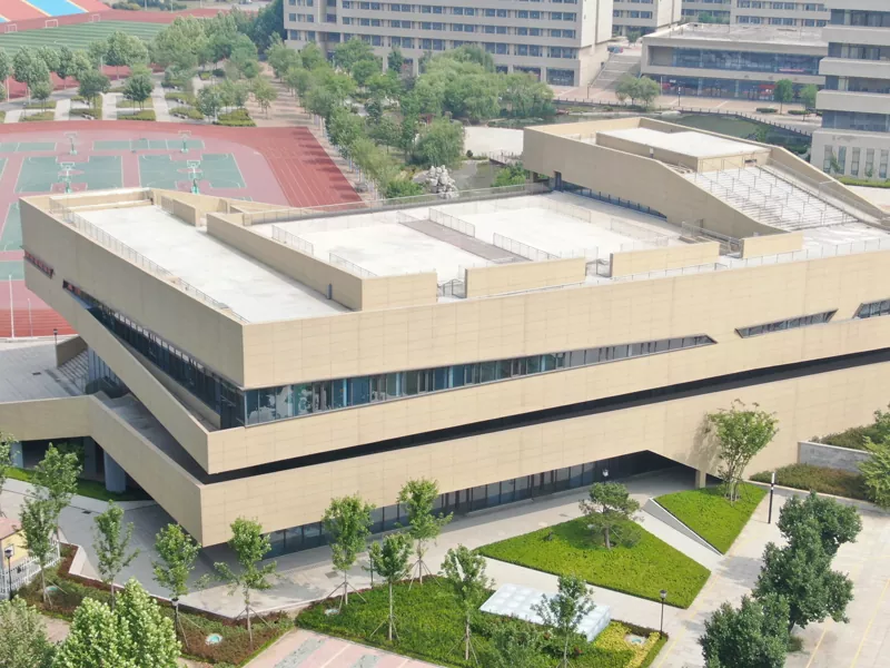 اپنے اگلے کیمپس پروجیکٹ کے لئے اسکول اسٹیل کی عمارت کا انتخاب کیوں کریں؟